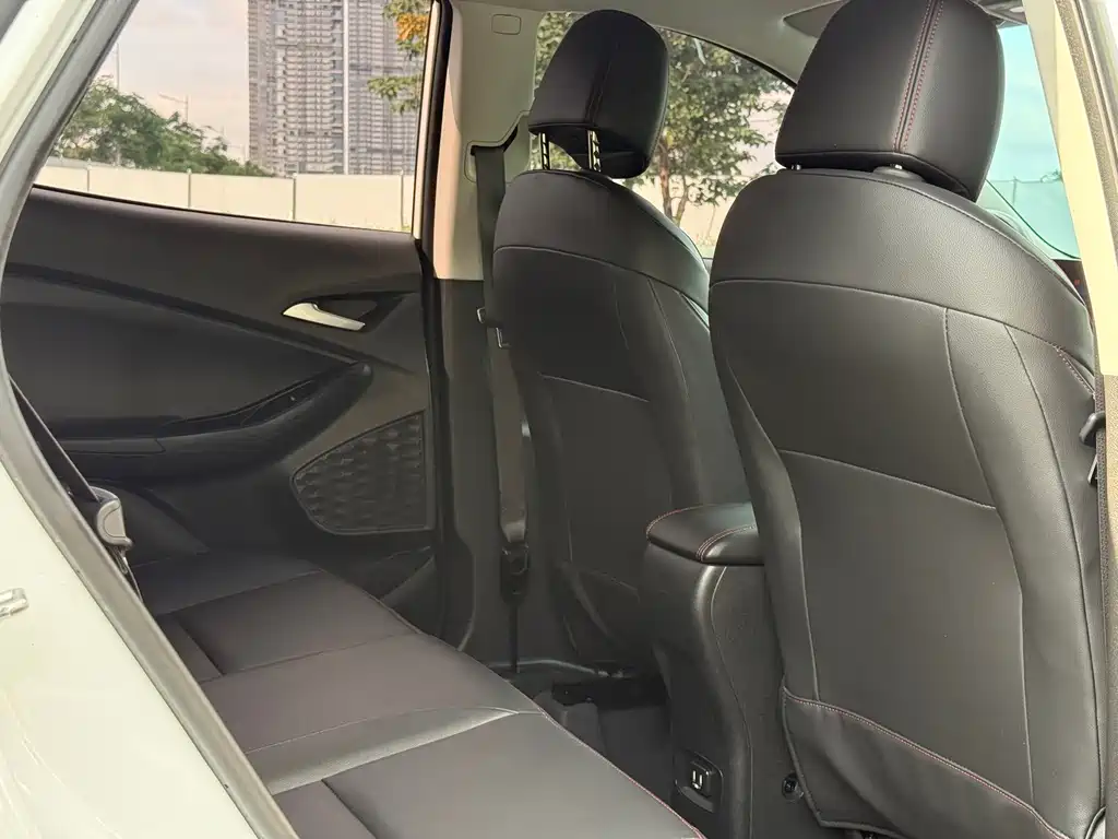 Chevrolet Trax 2023 — фото 12