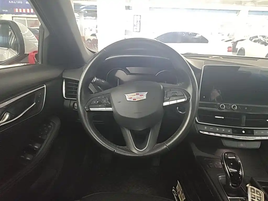 Cadillac CT5 2020 — фото 11