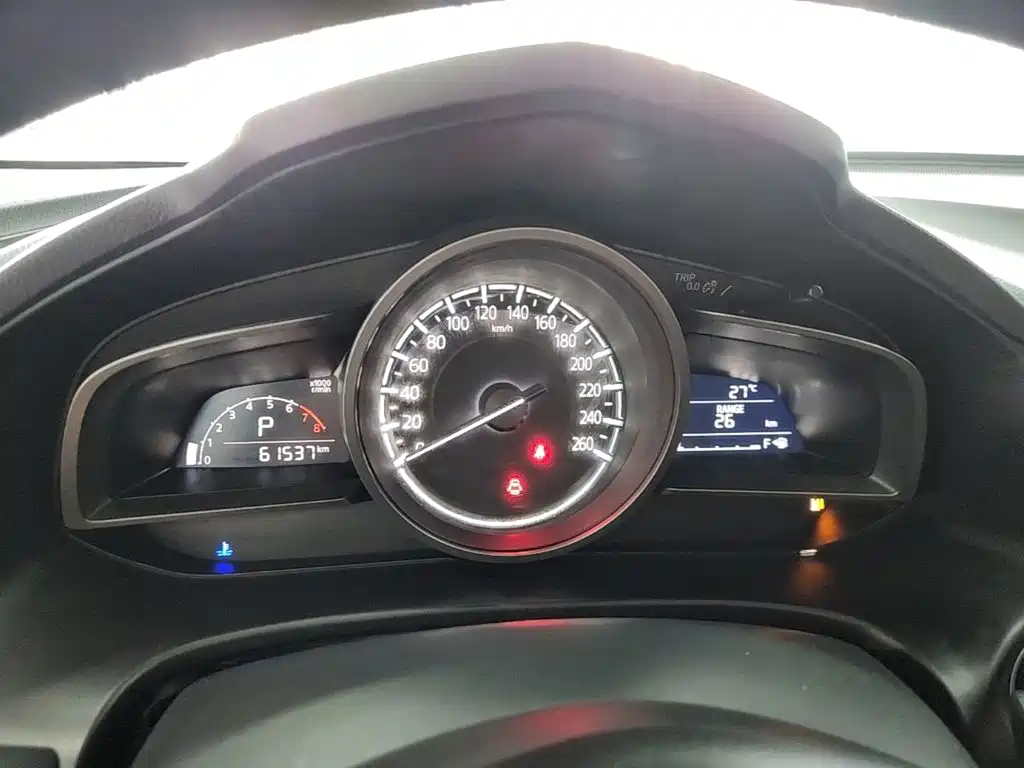 Mazda 3 Axela 2018 — фото 12