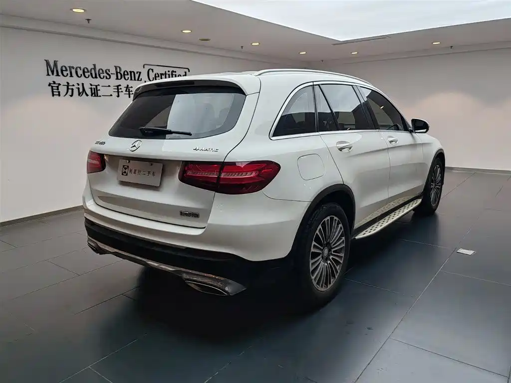 Mercedes-Benz GLC 2016 — фото 15