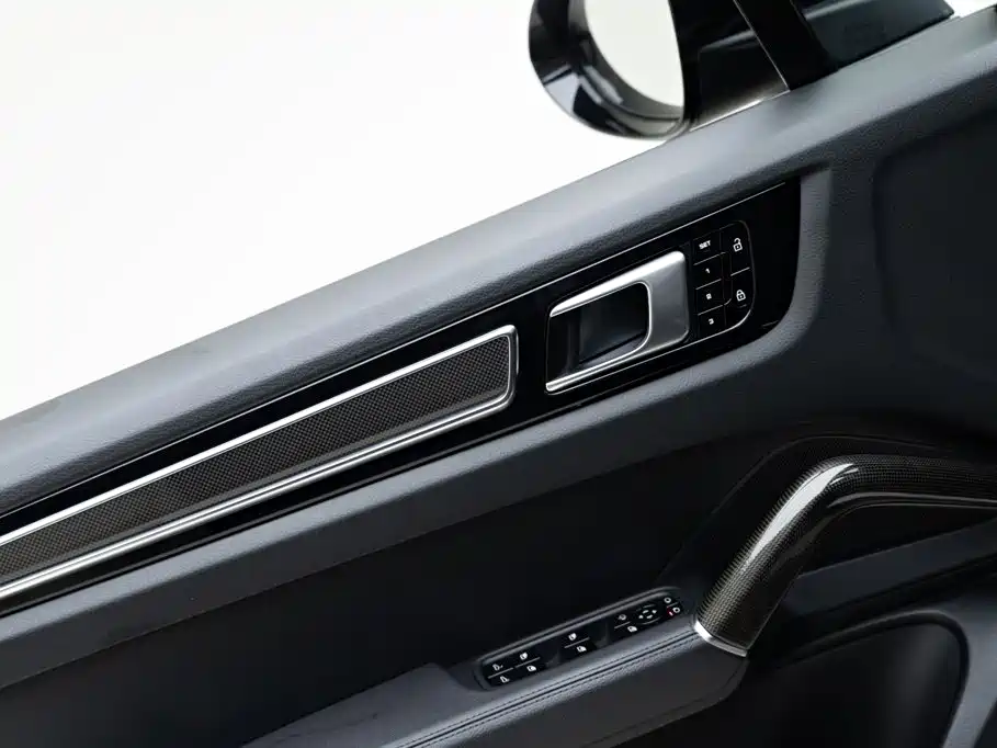 Porsche Cayenne 2019 — фото 15