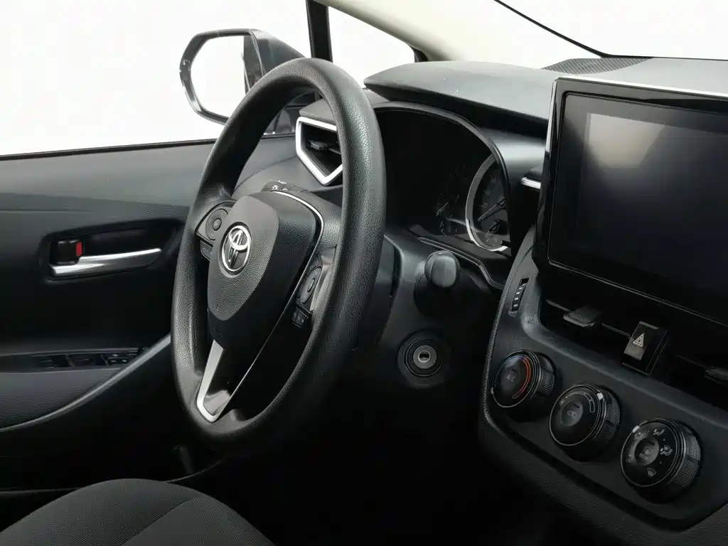 Toyota Corolla 2023 — фото 22