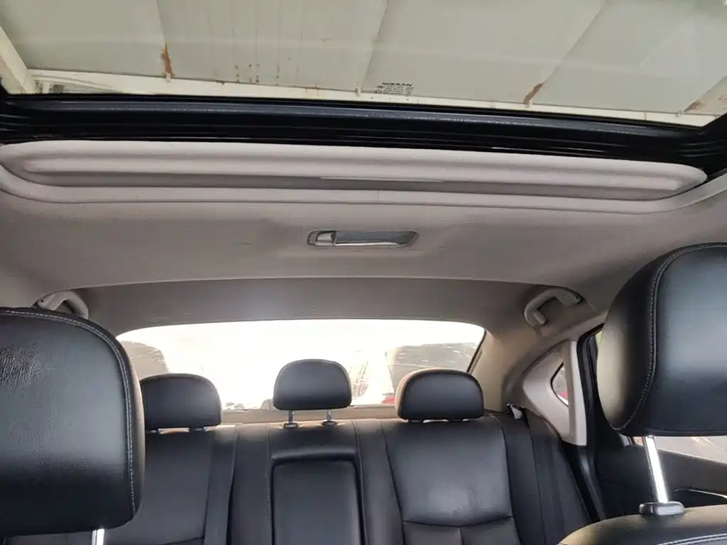 Nissan Sylphy 2018 — фото 18