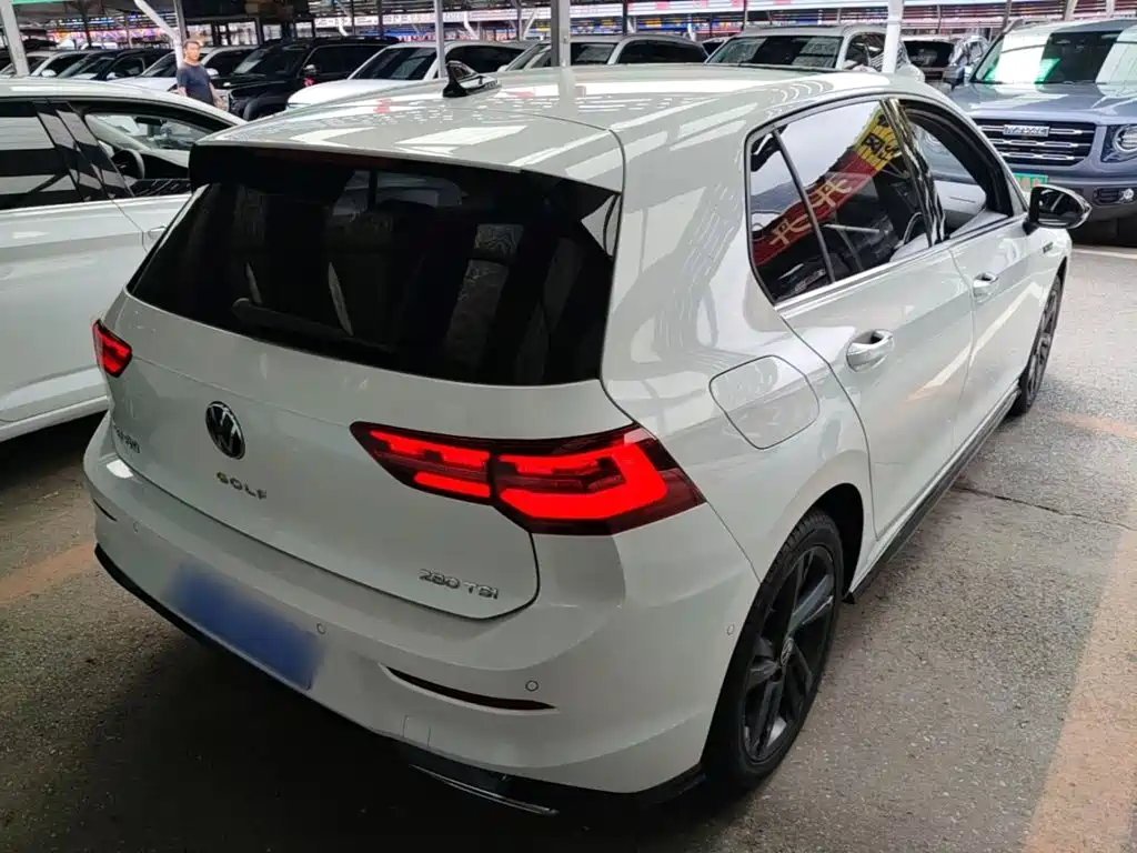 Volkswagen Golf 2022