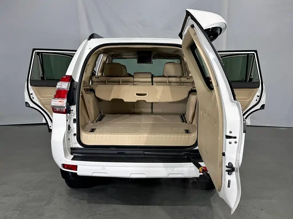 Toyota Prado 2016 — фото 18