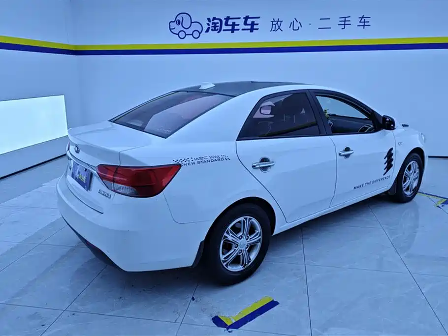 Kia Forte 2015 — фото 3