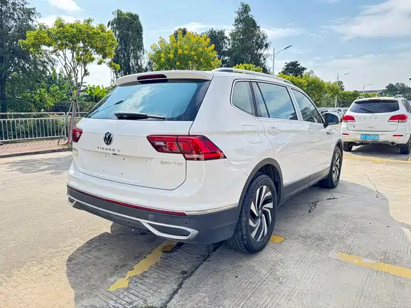 Volkswagen Tiguan L 2022