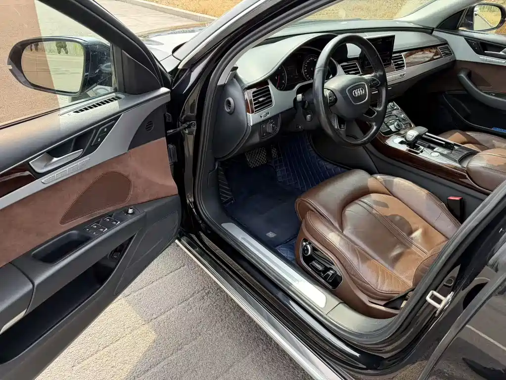 Audi A8 2013