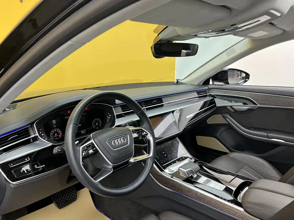 Audi A8 2021