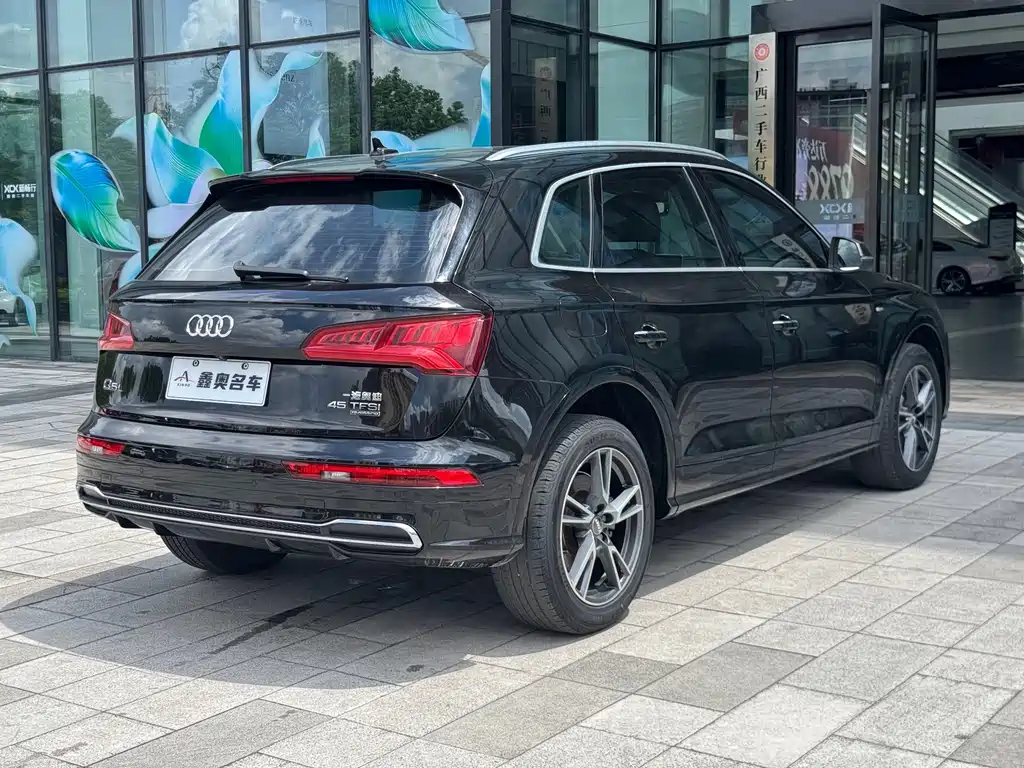 Audi Q5L 2019 — фото 4