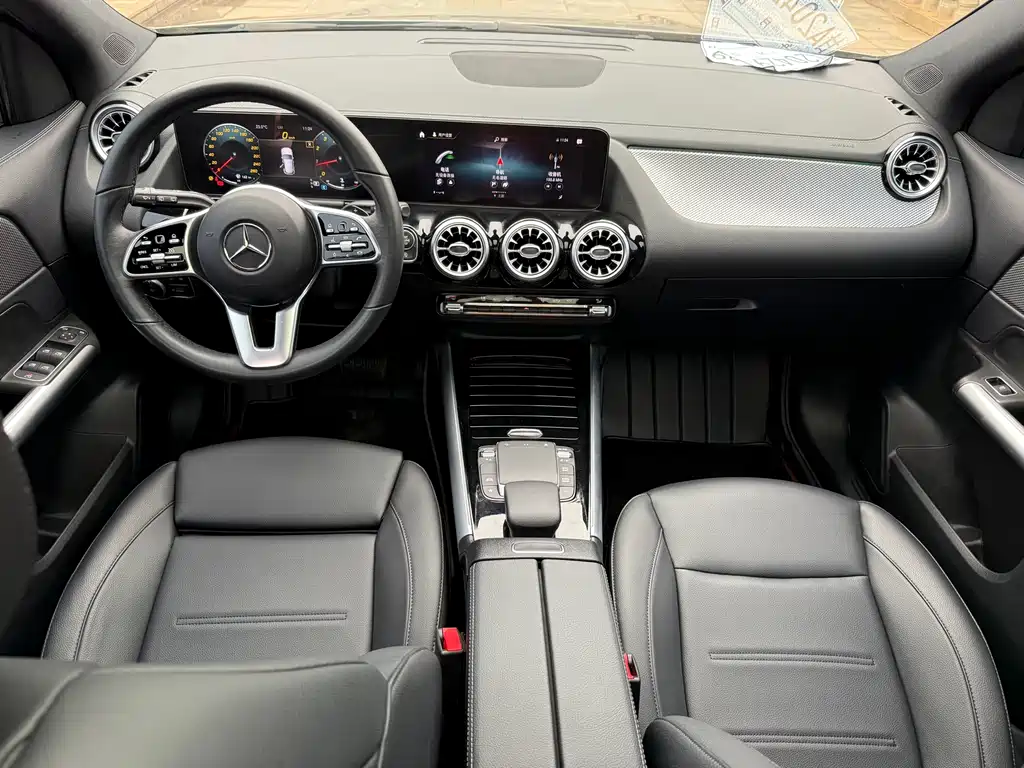 Mercedes-Benz GLA 2023 — фото 6