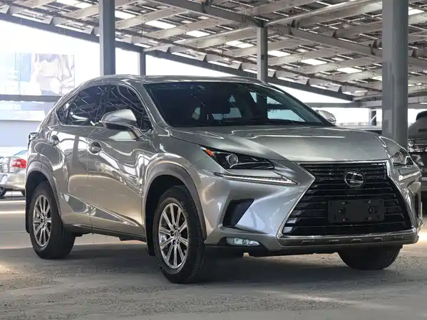 Lexus NX 2021