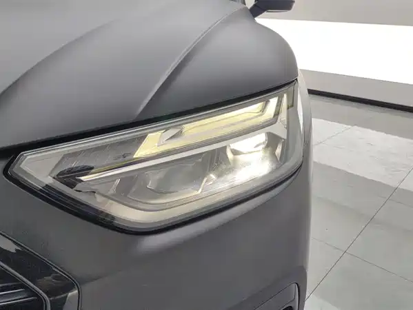 Audi Q5L 2023