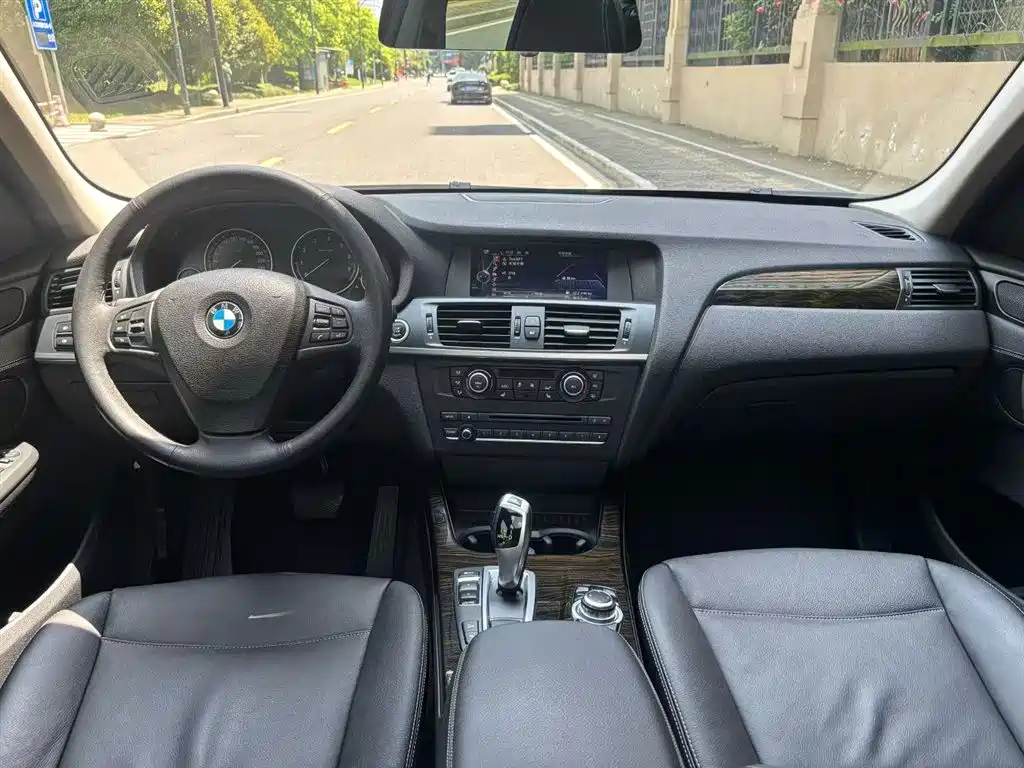 BMW X3 2014 — фото 9