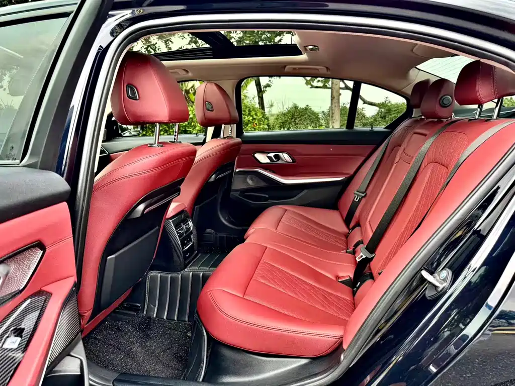 BMW 3 Series 2022