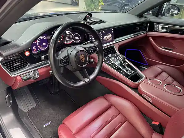 Porsche Panamera 2022