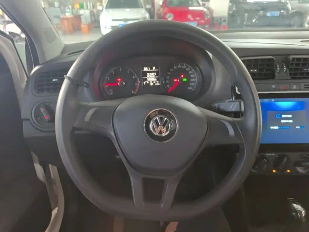 Volkswagen Polo 2019 — фото 11