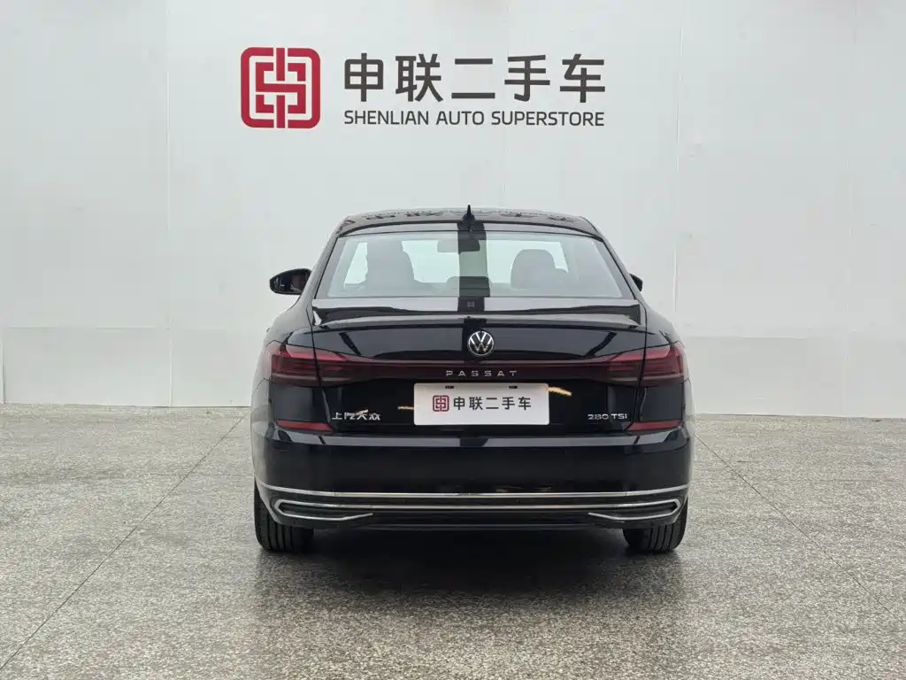 Volkswagen Passat 2025