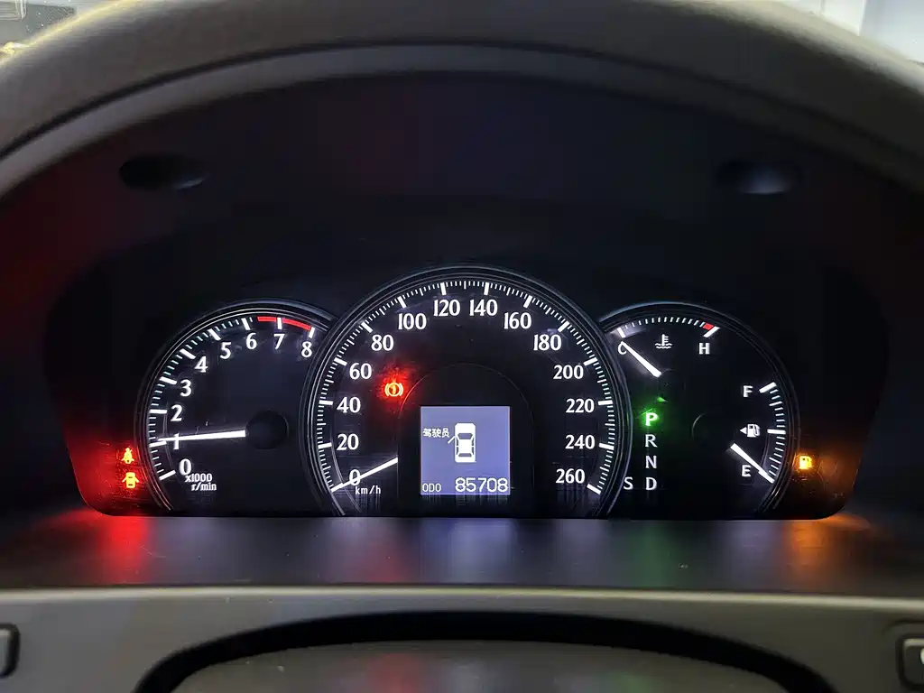 Toyota Crown 2010 — фото 17