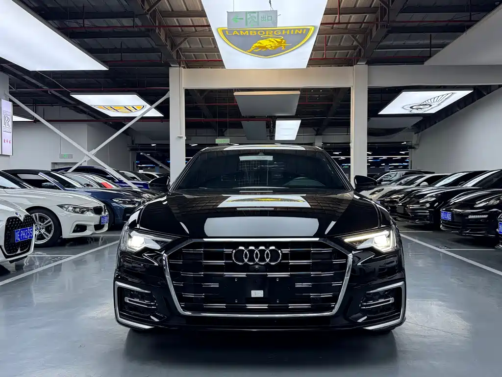 Audi A6L 2022
