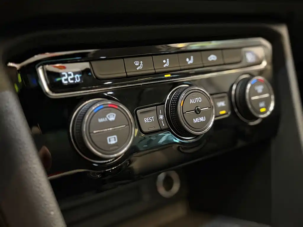 Volkswagen Tiguan L 2018 — фото 19