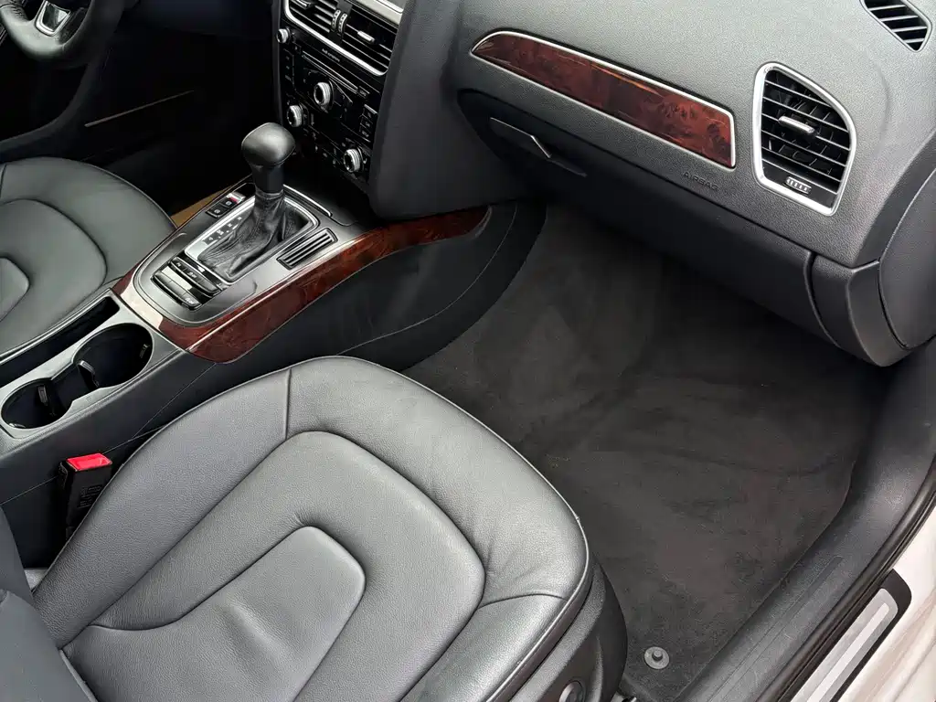 Audi A4L 2014 — фото 17