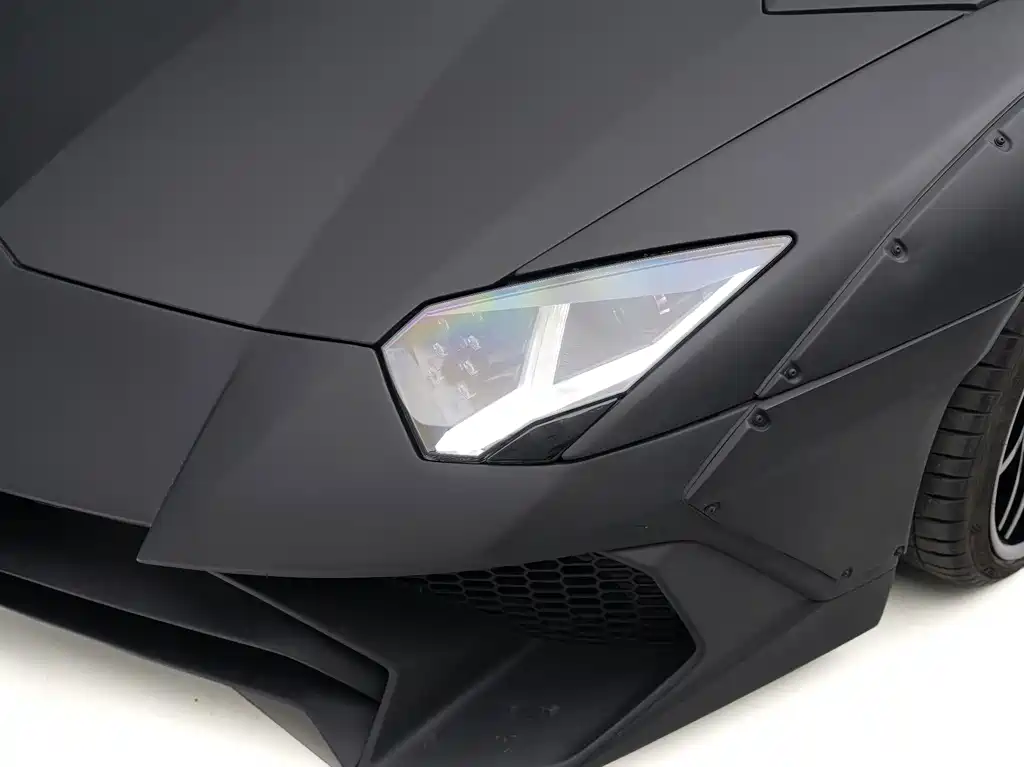 Lamborghini Aventador 2014 — фото 11