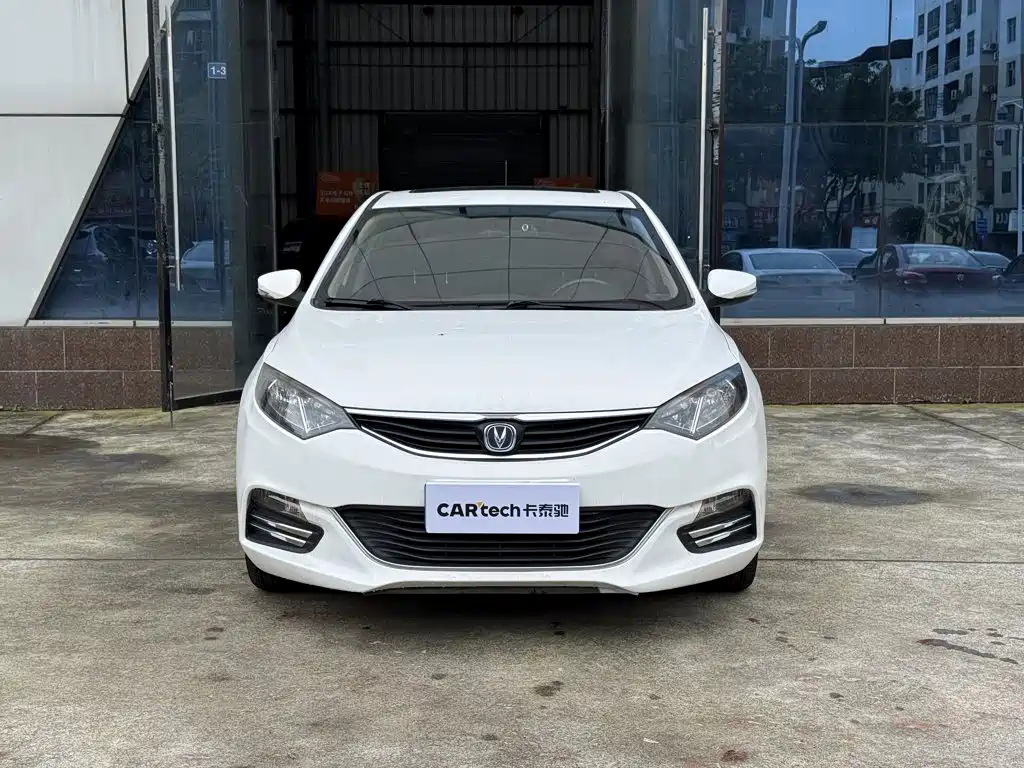 Changan Eado XT 2016 — фото 7