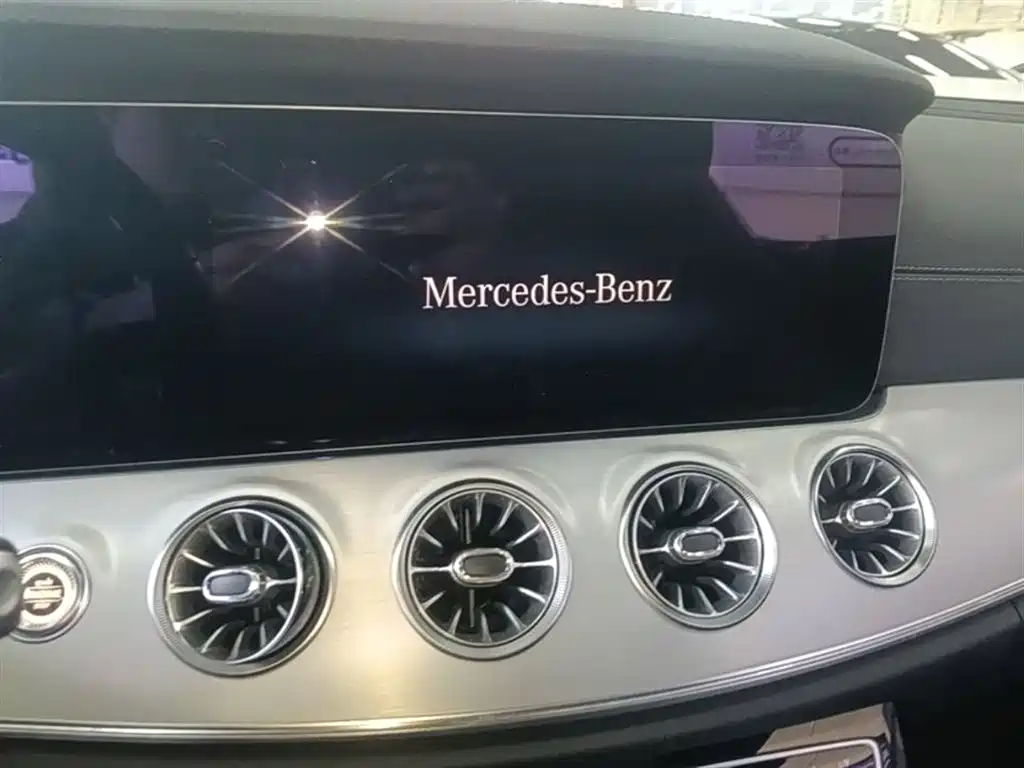 Mercedes-Benz E-Class 2021 — фото 13
