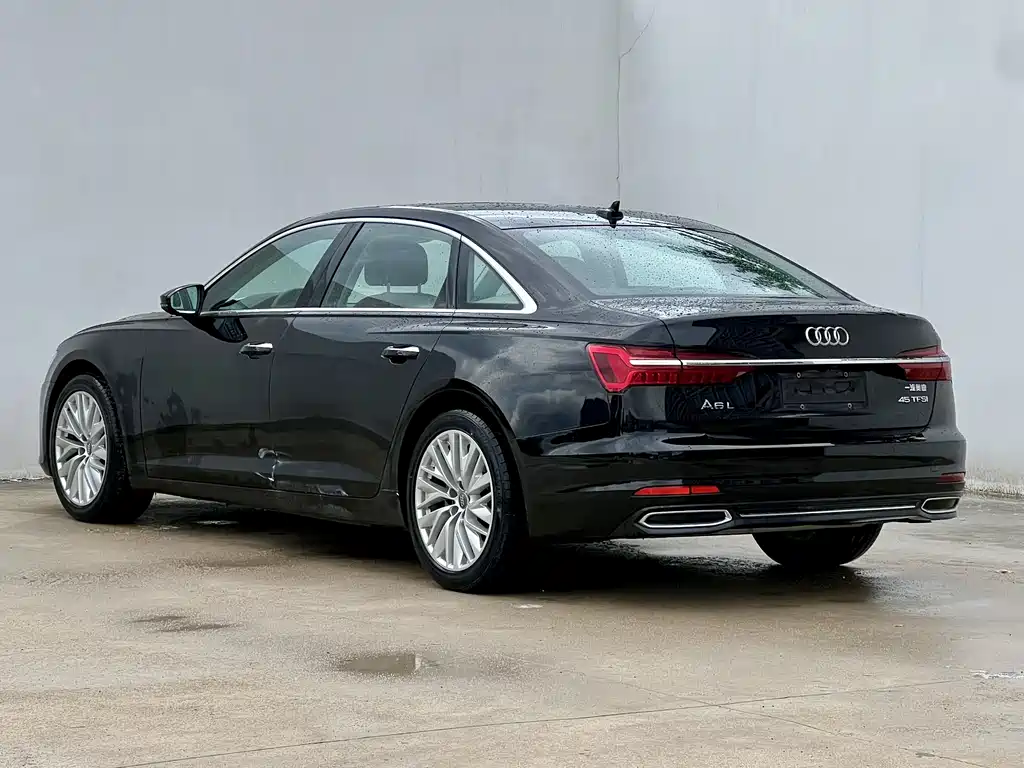 Audi A6L 2020