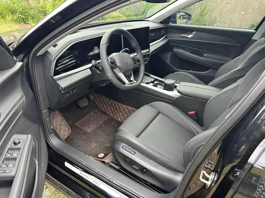 Volkswagen Passat 2025