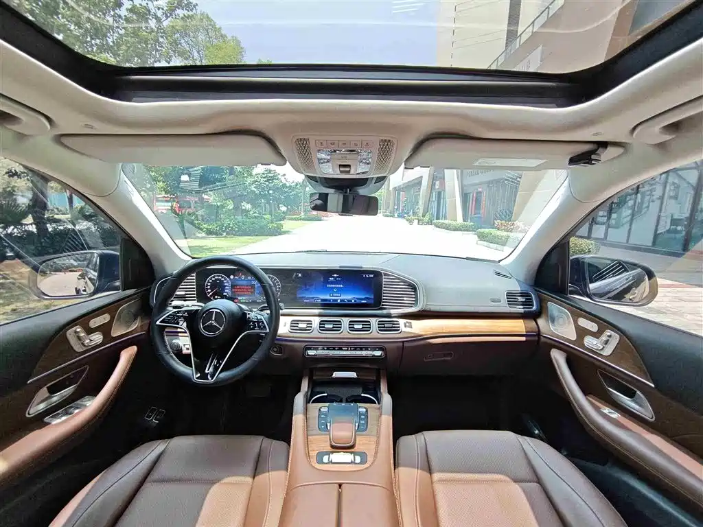 Mercedes-Benz GLE New Energy 2024 — фото 12