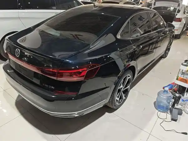 Volkswagen Passat 2024