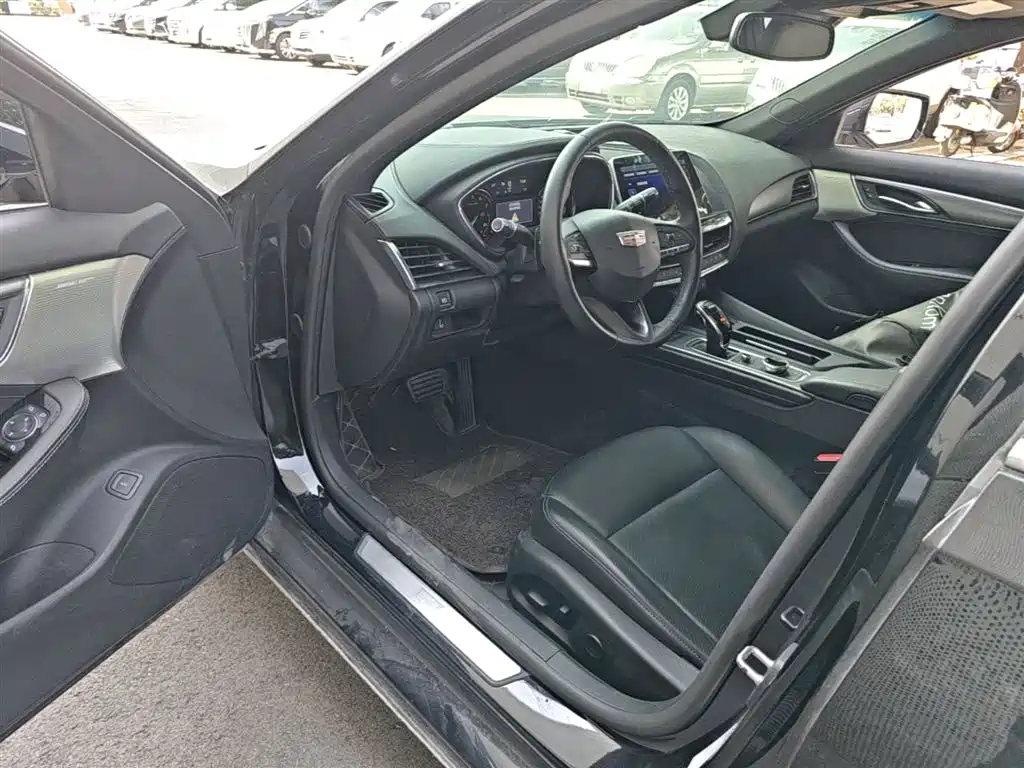 Cadillac CT5 2021 — фото 15