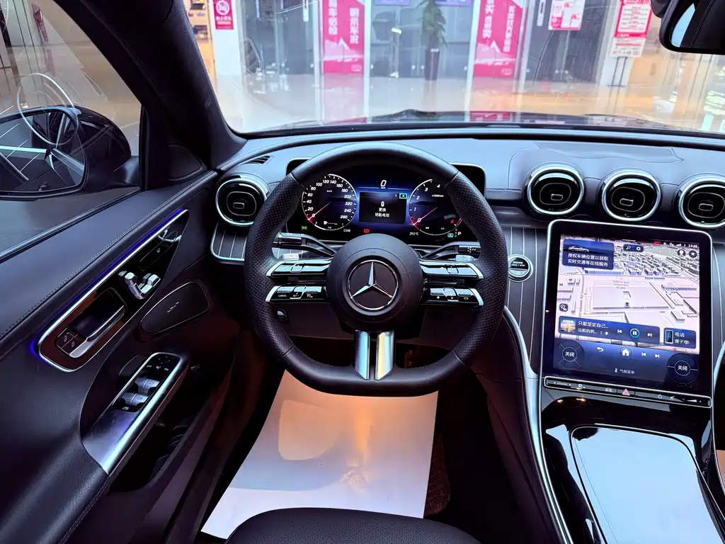 Mercedes-Benz C-Class 2023 — фото 16