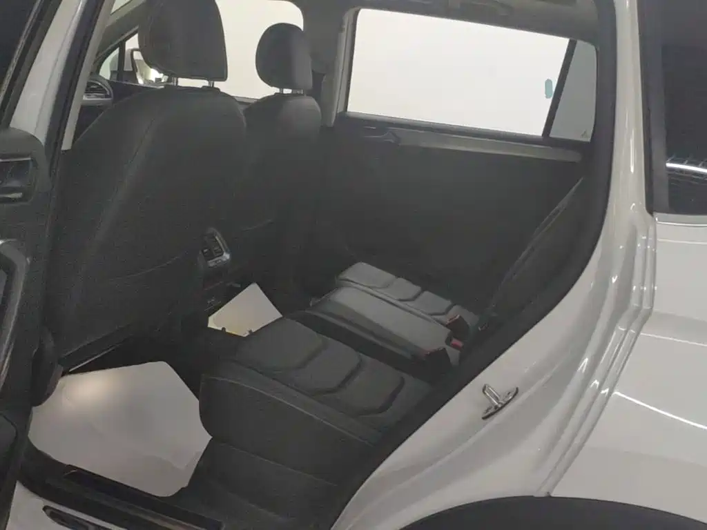 Volkswagen Tiguan L 2018 — фото 17