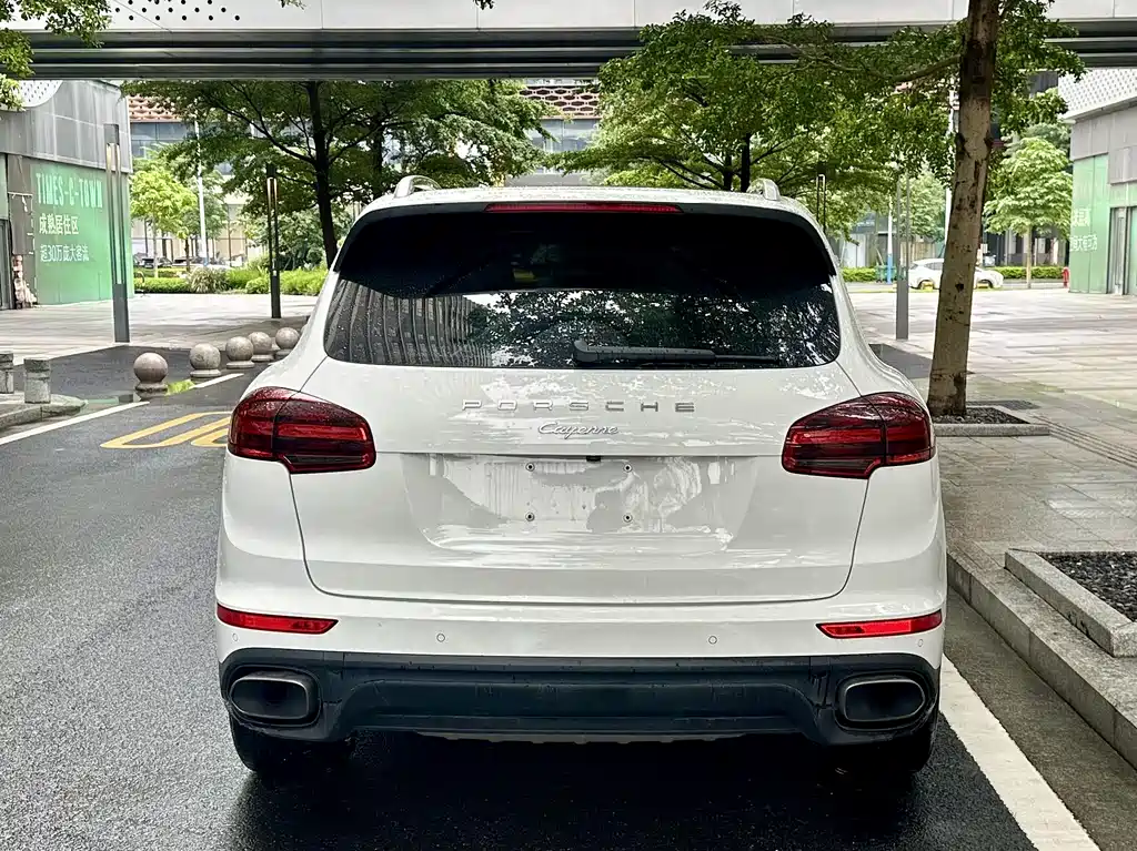 Porsche Cayenne 2016 — фото 5