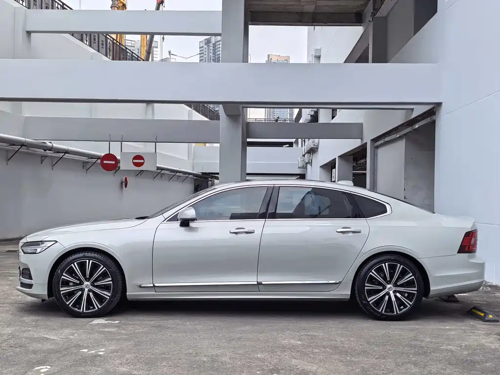Volvo S90 2022 — фото 4