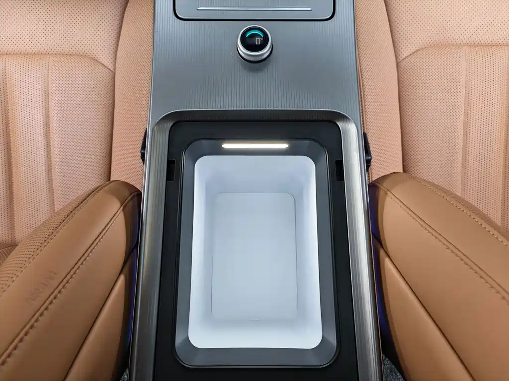 BYD Han L 2025 — фото 17