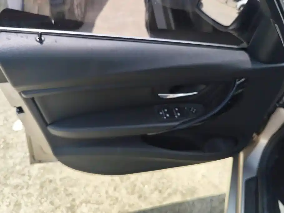 BMW 3 Series 2017