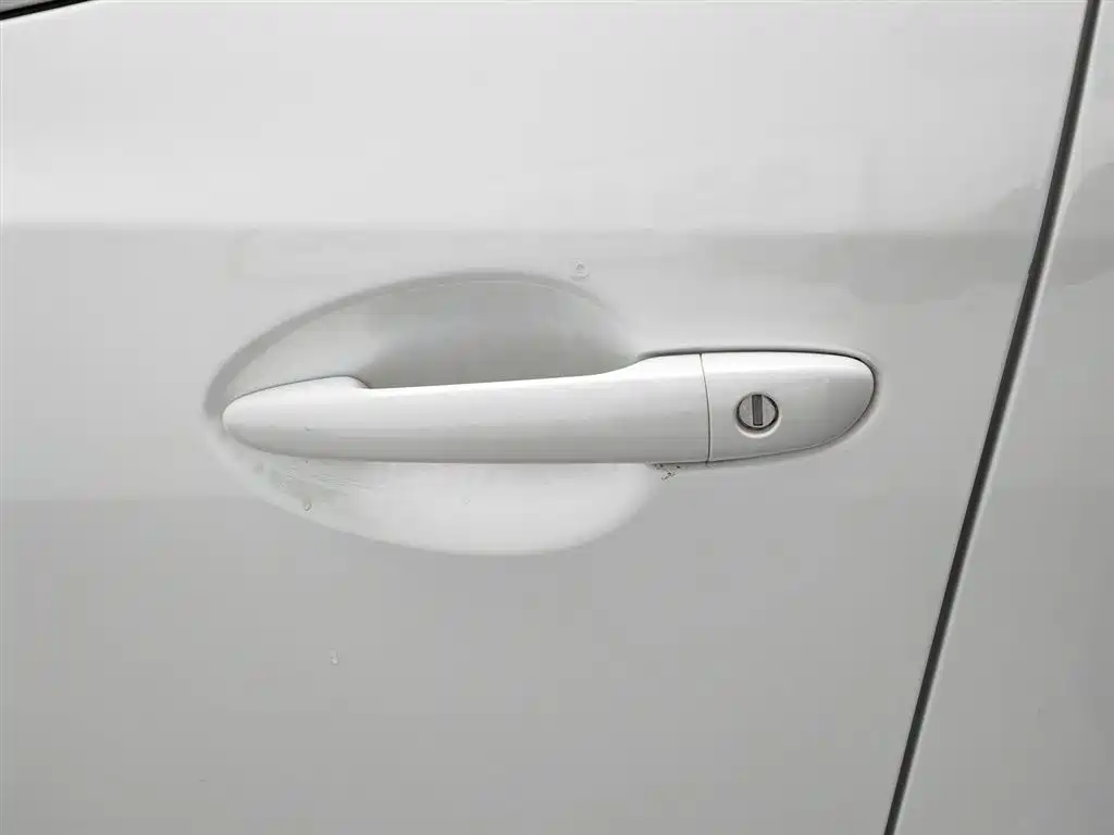 Mazda 3 Axela 2018 — фото 18