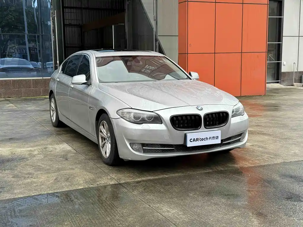 BMW 5 Series 2011