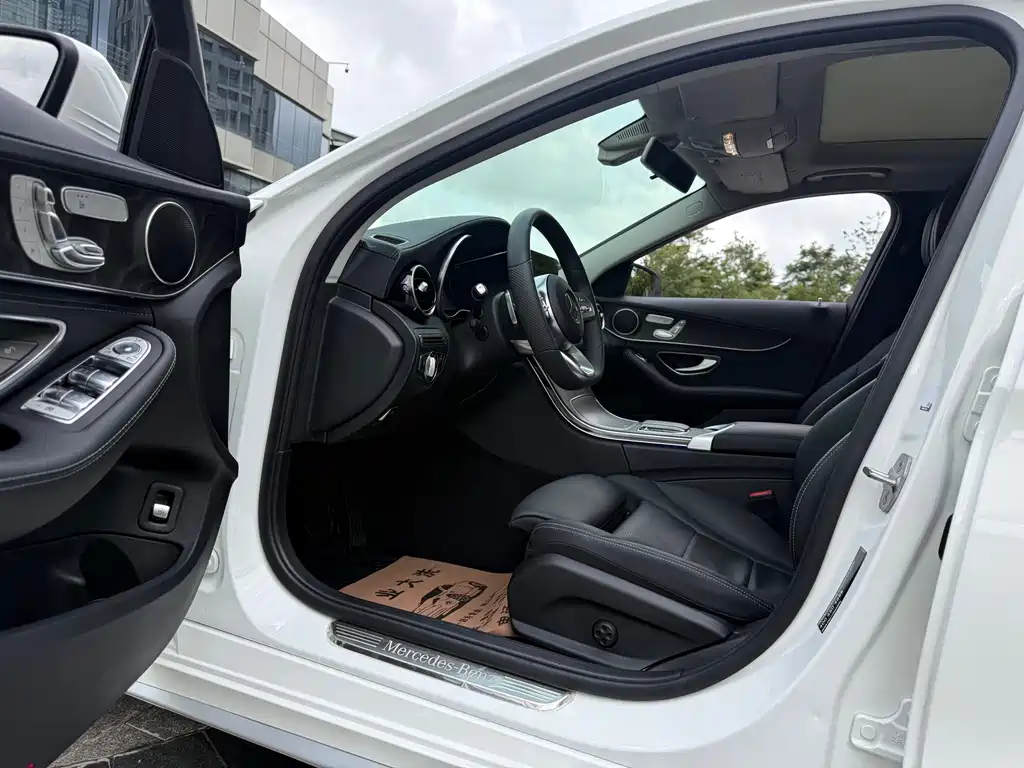 Mercedes-Benz C-Class 2020 — фото 4