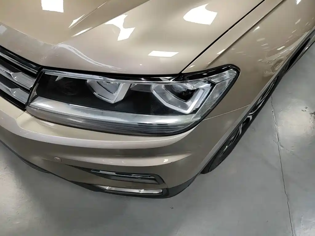 Volkswagen Tiguan L 2018 — фото 24