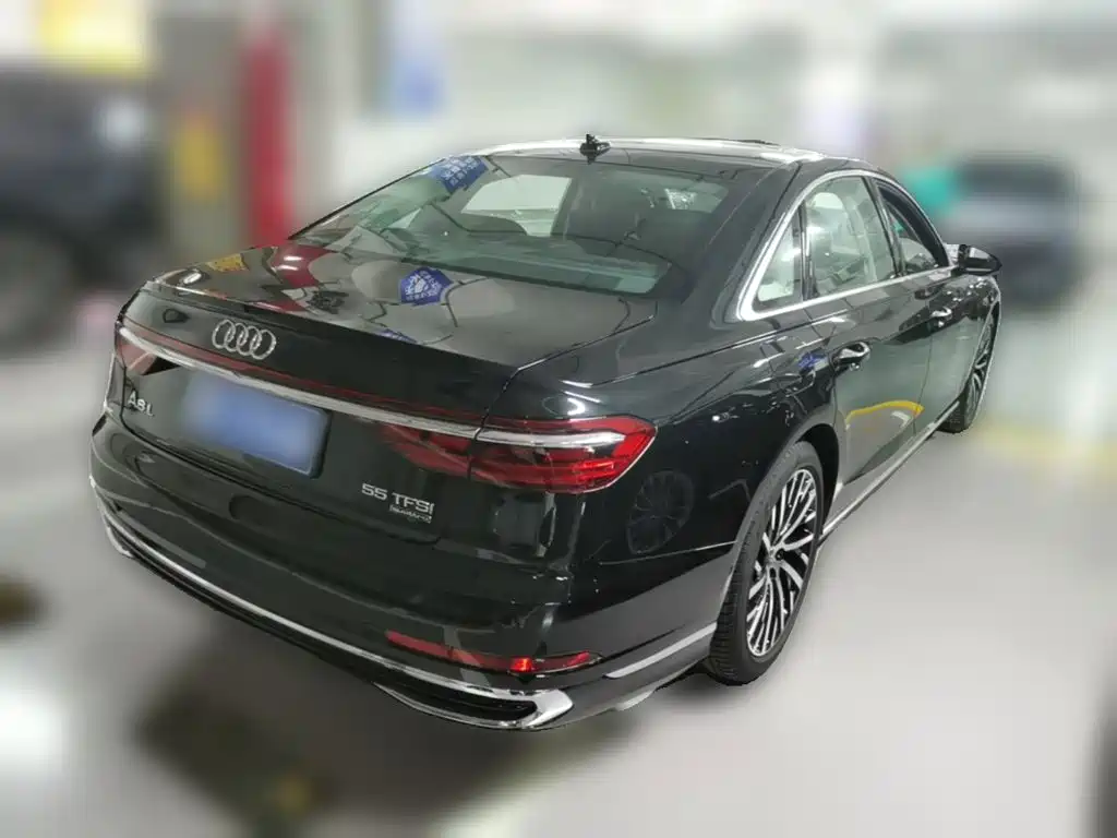 Audi A8 2024