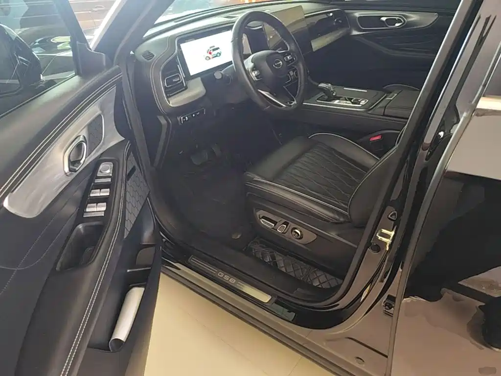 GAC Trumpchi GS8 2024 — фото 16