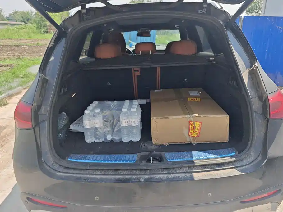 Mercedes-Benz GLC 2025