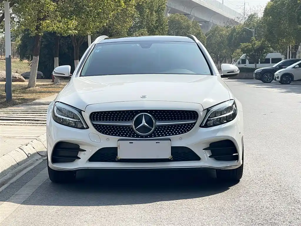 Mercedes-Benz C-Class 2019 — фото 3