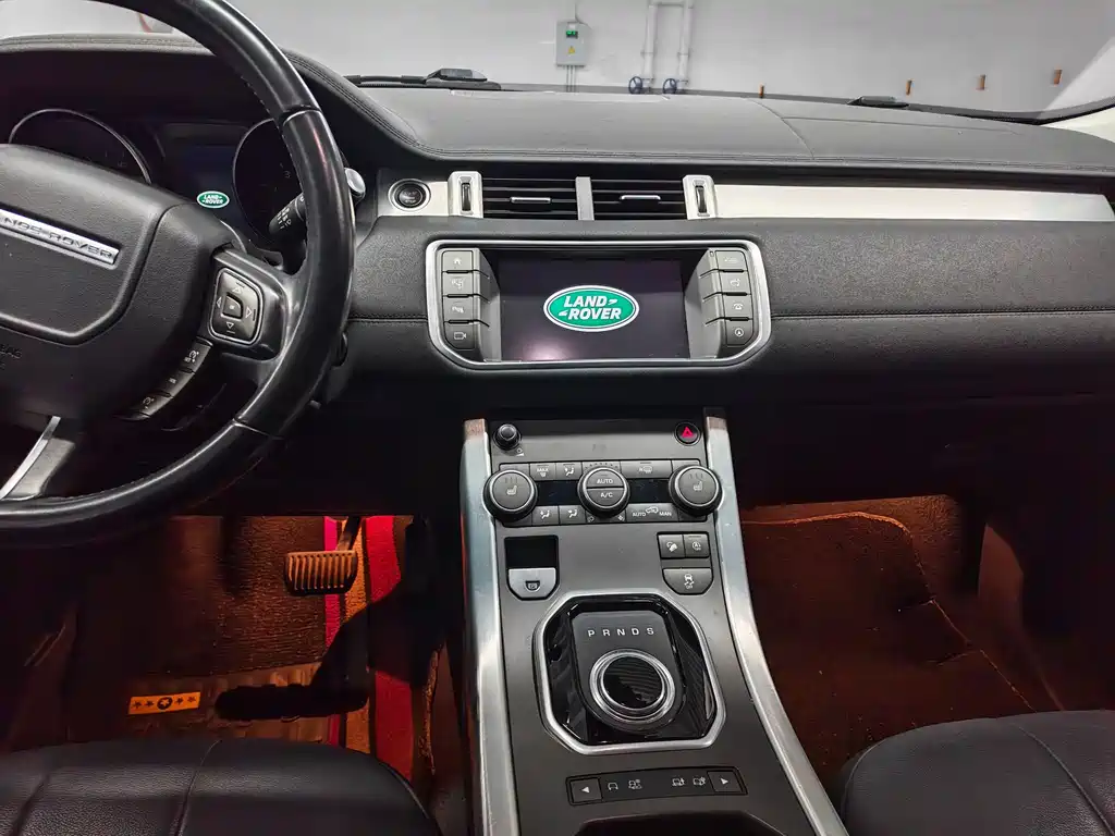 Land Rover Evoque 2018 — фото 6