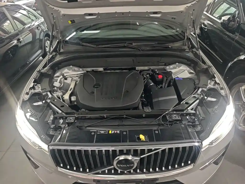 Volvo XC60 2024 — фото 20
